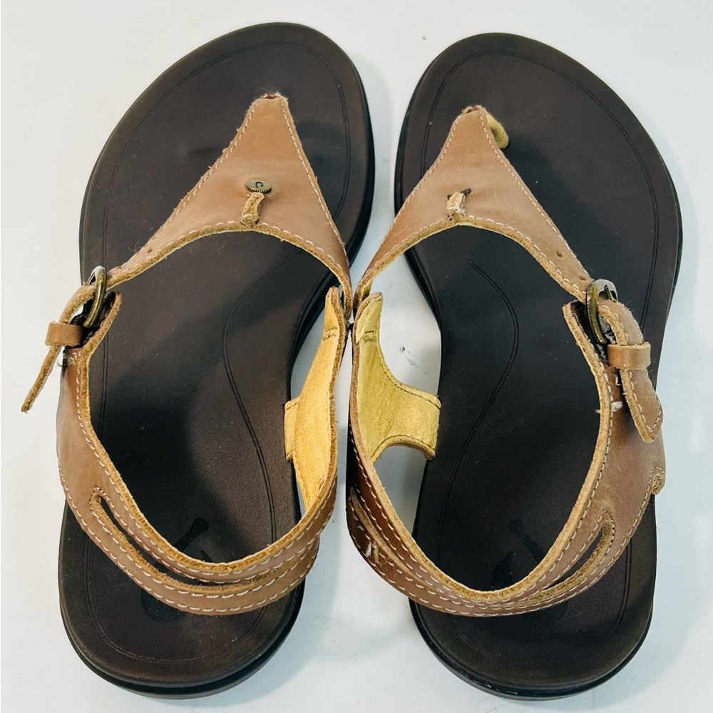OluKai 'Eheu Thong Sandal in Kona Coffee Brown Leather size 6 - Picture 7 of 9